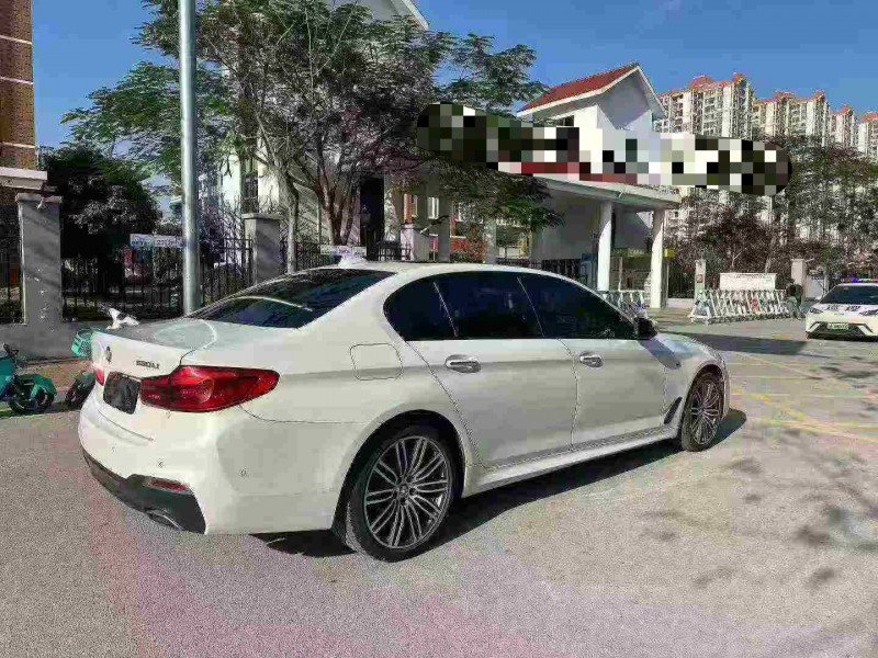 南宁17年宝马5系8