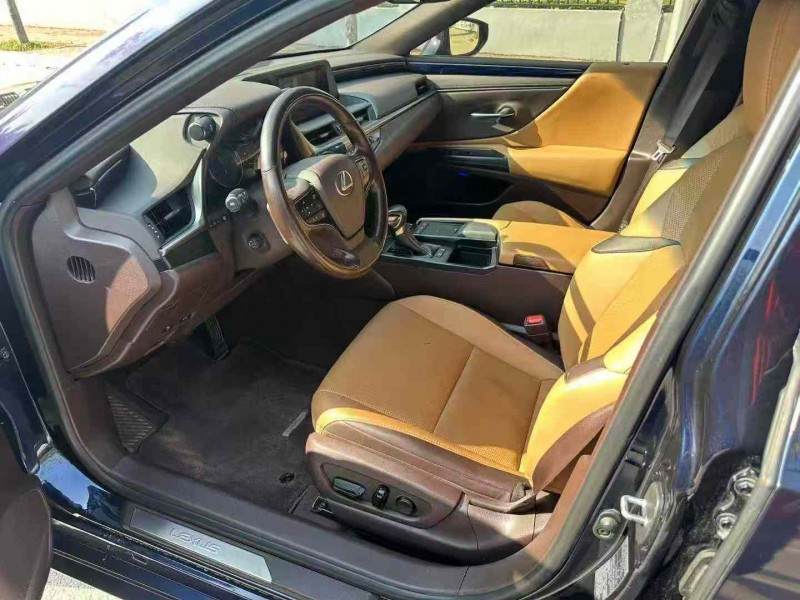 南宁21年雷克萨斯ES4