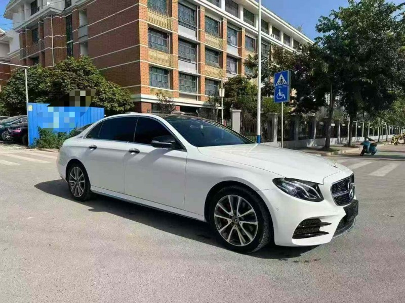 南宁18年奔驰E2