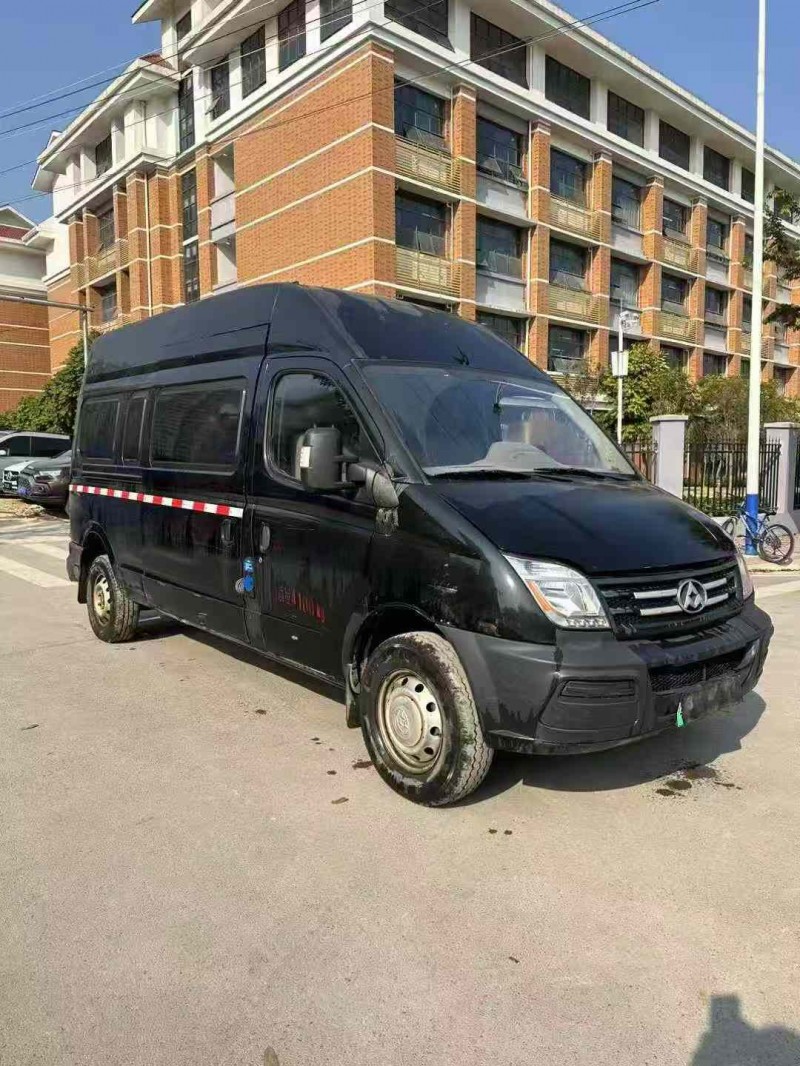 南宁19年大通V802