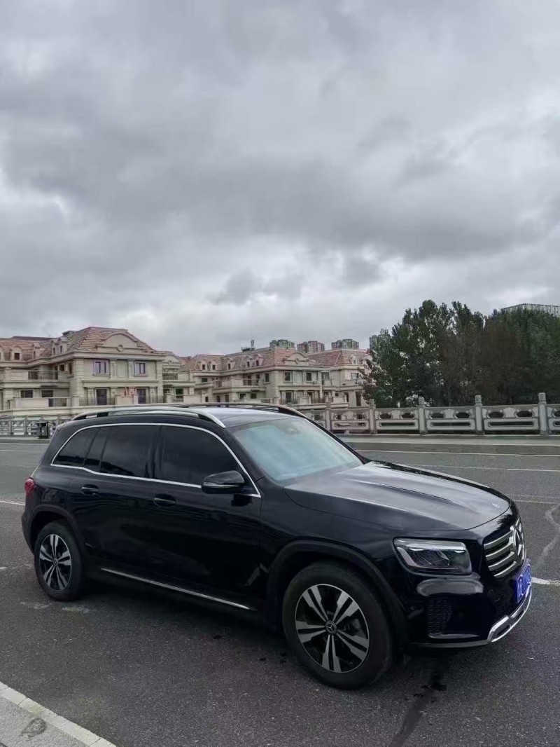 青岛23年奔驰GLB2