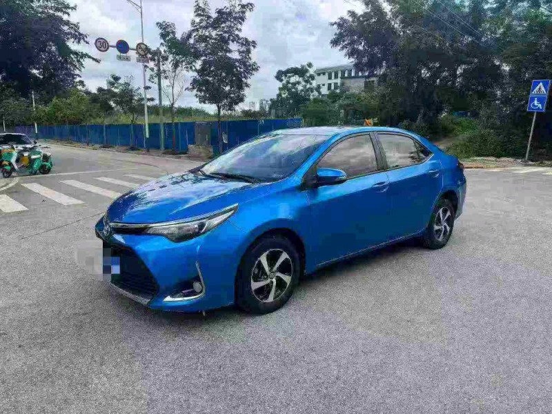 南宁18年丰田雷凌3