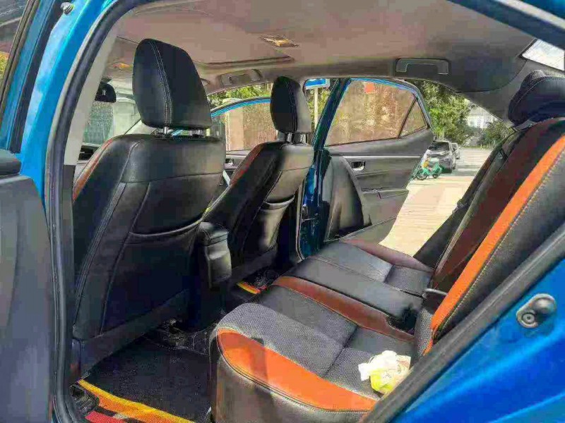 南宁18年丰田雷凌6