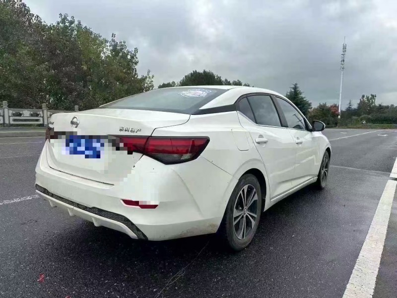 青岛20年日产轩逸7