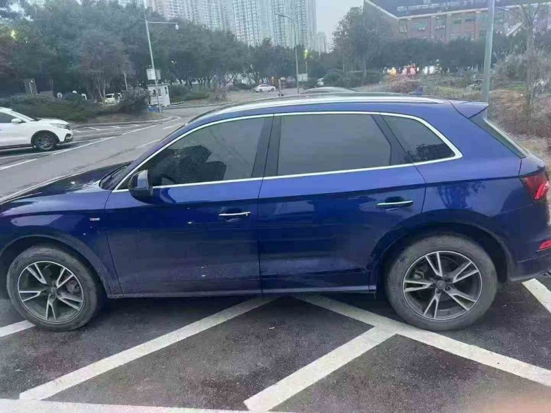 重庆19年奥迪Q53