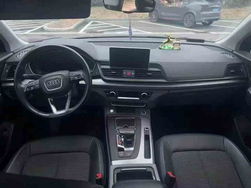 重庆19年奥迪Q54