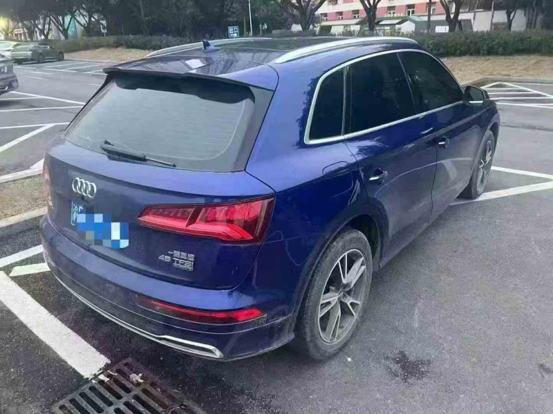 重庆19年奥迪Q58