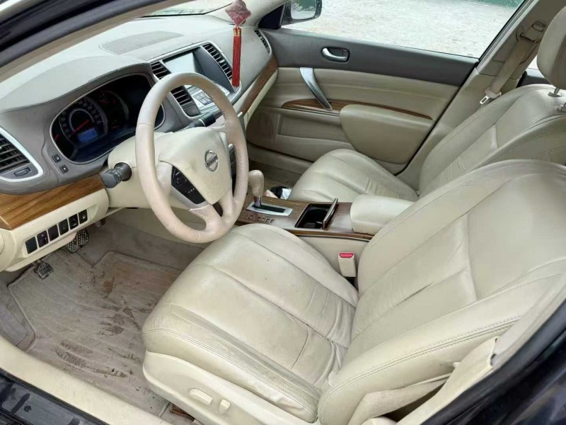 中山11年日产天籁7