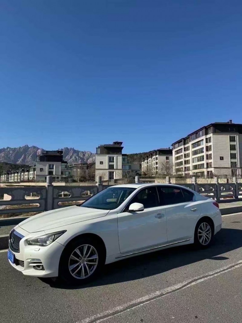 青岛16年英菲尼迪Q50L3