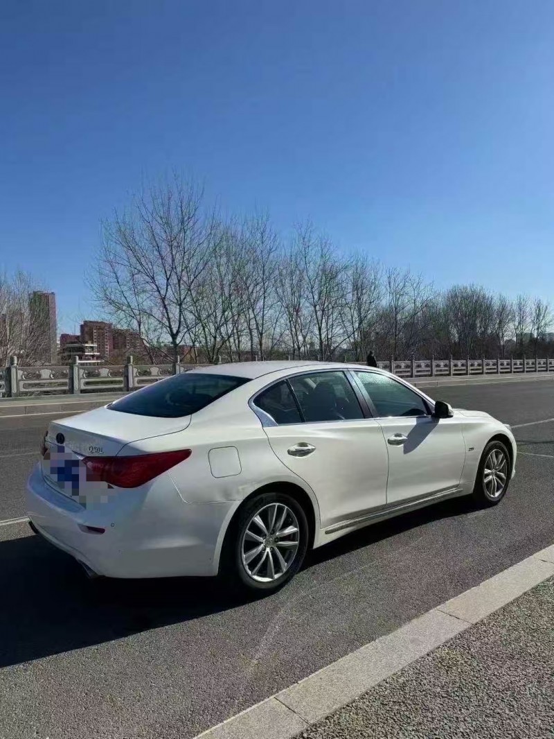 青岛16年英菲尼迪Q50L7