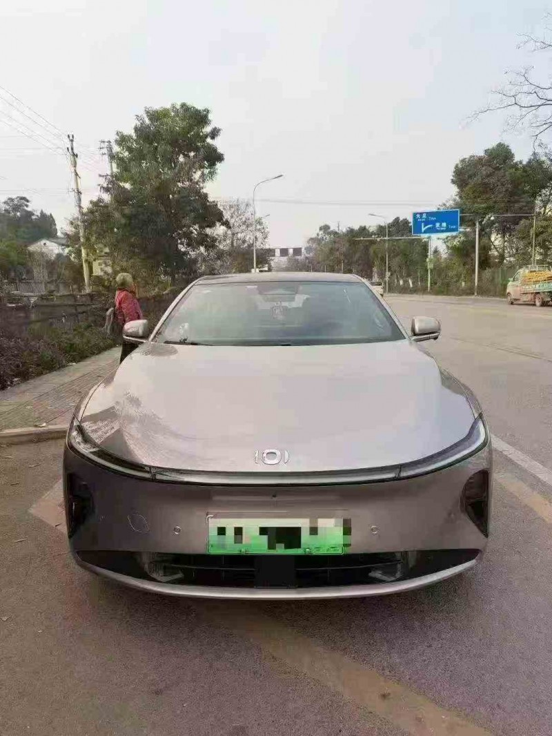 重庆25年长安汽车启源1