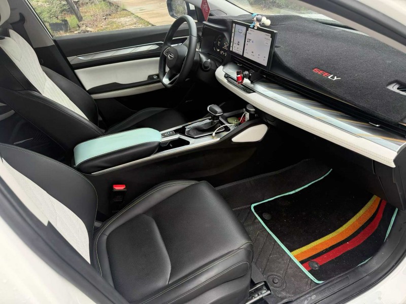 中山22年吉利帝豪6