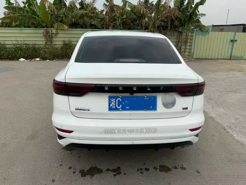 中山23年吉利帝豪5