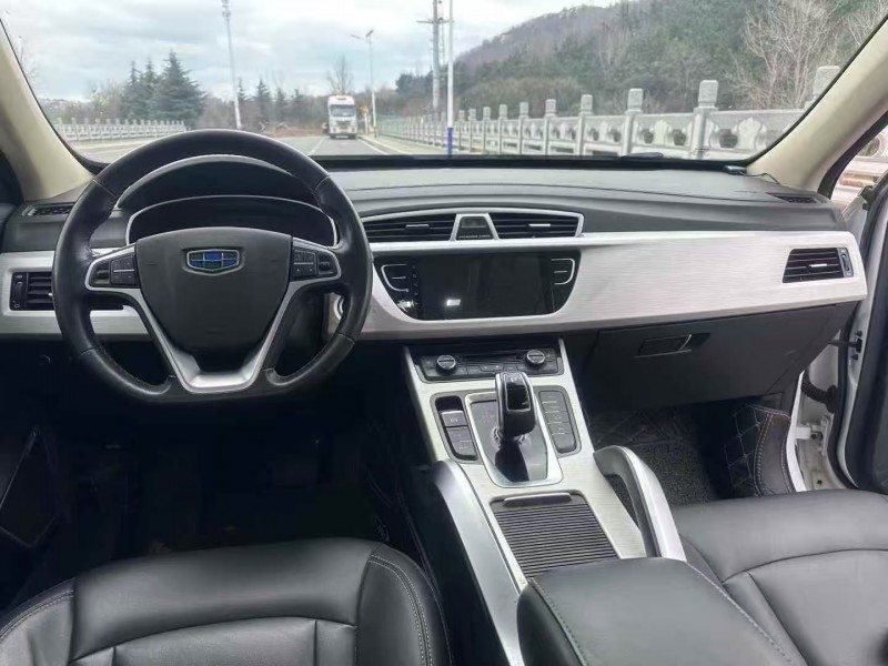 青岛19年吉利博越6