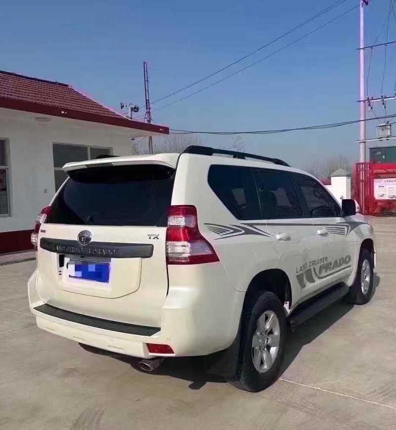 青岛17年丰田普拉多7