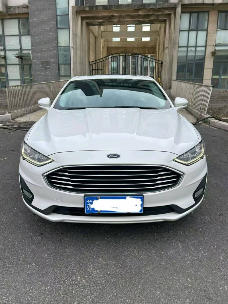 青岛21年福特蒙迪欧1