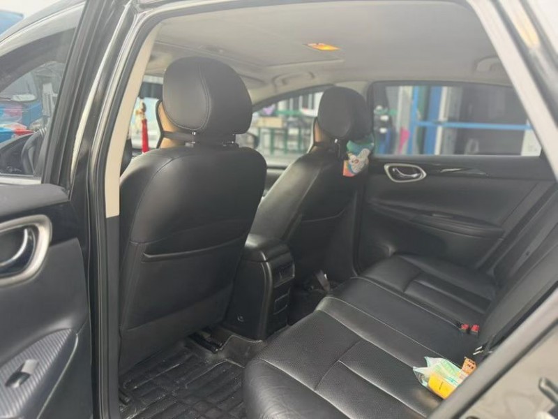 东莞16年日产轩逸5