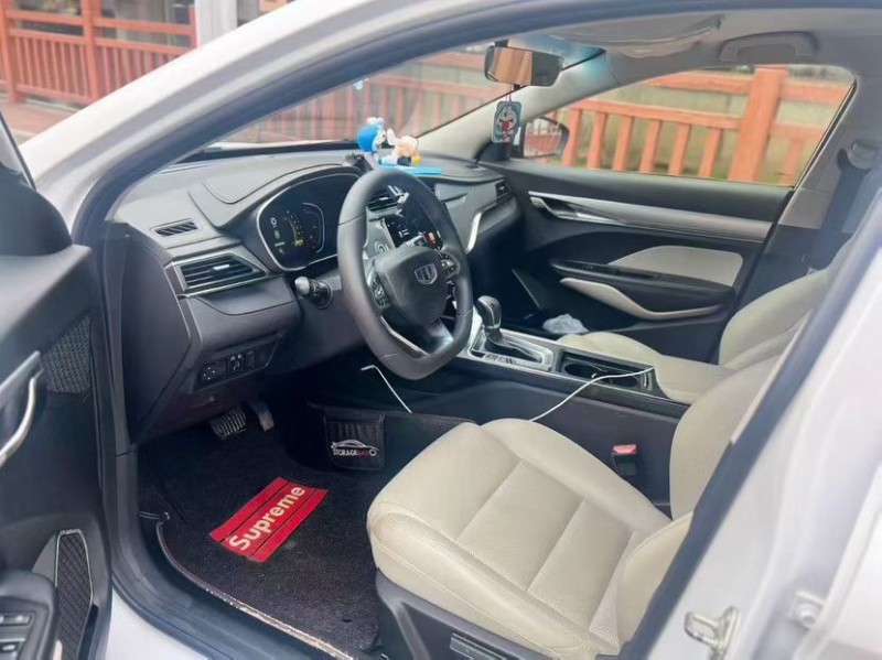 东莞19年吉利缤瑞3