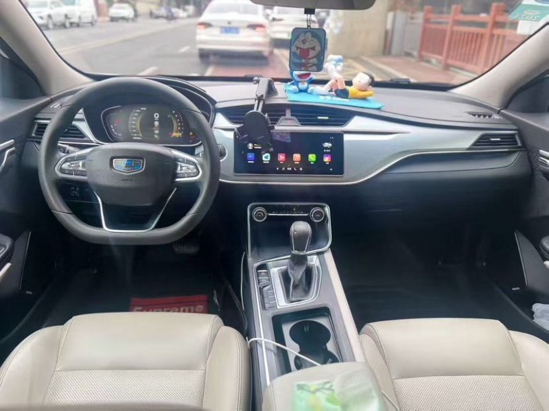 东莞19年吉利缤瑞5