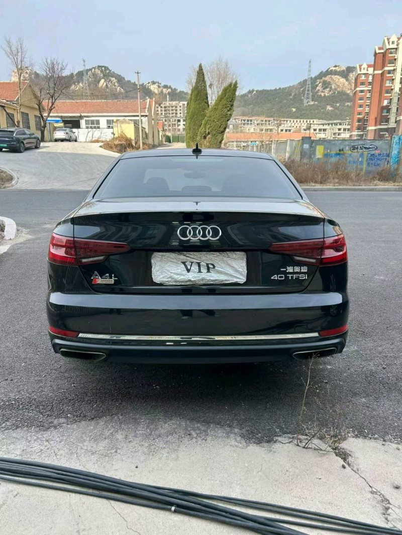 青岛19年奥迪A4L8