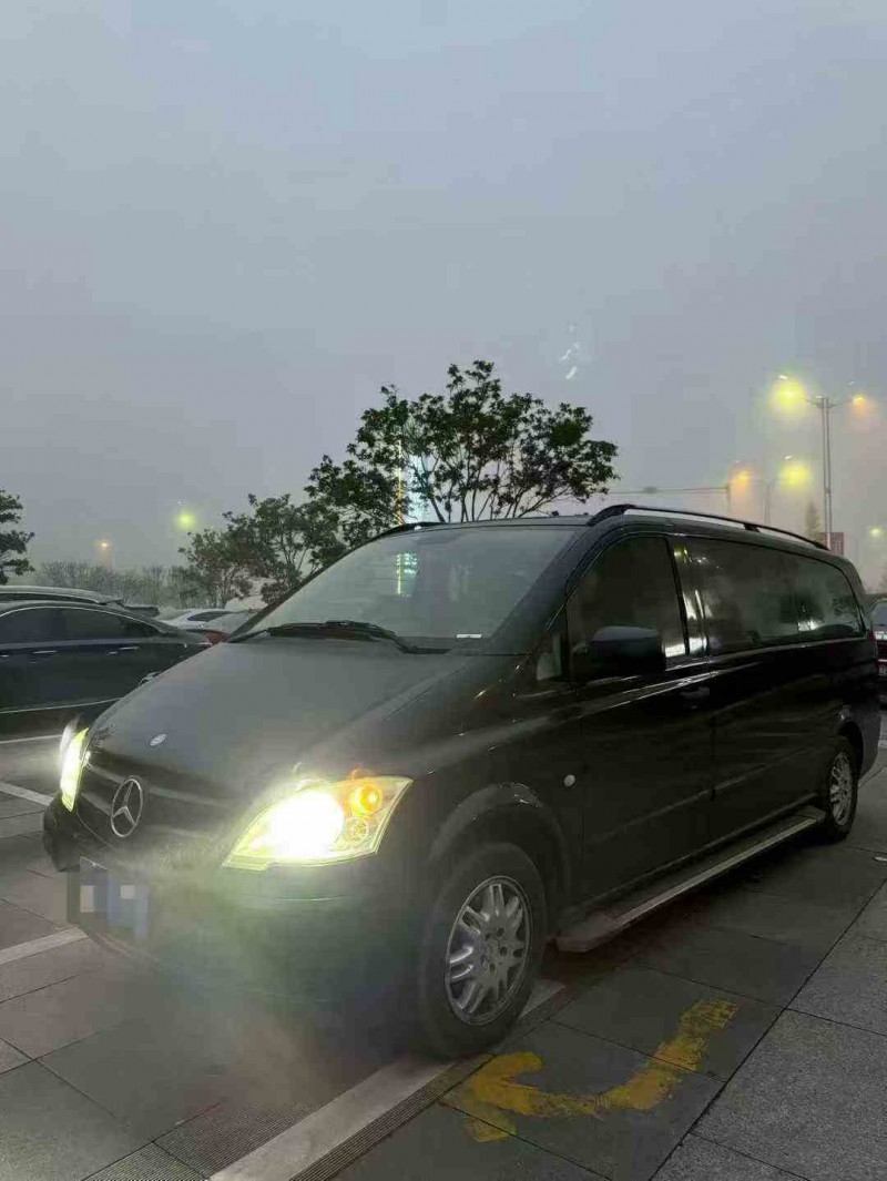 毕节15年奔驰威霆3