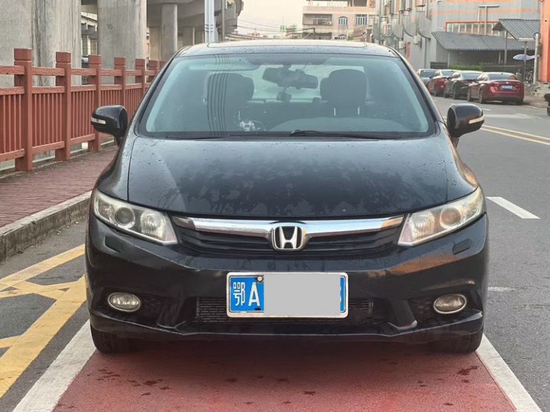 东莞13年本田思域1