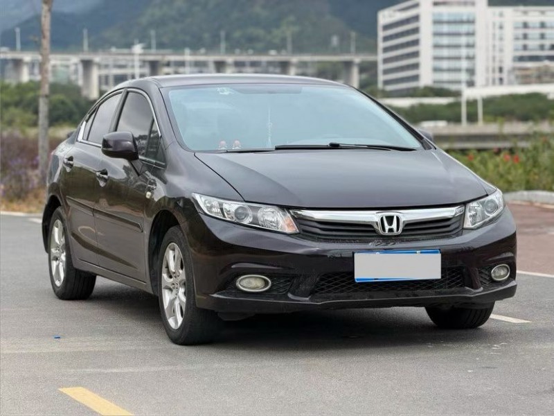 东莞13年本田思域2