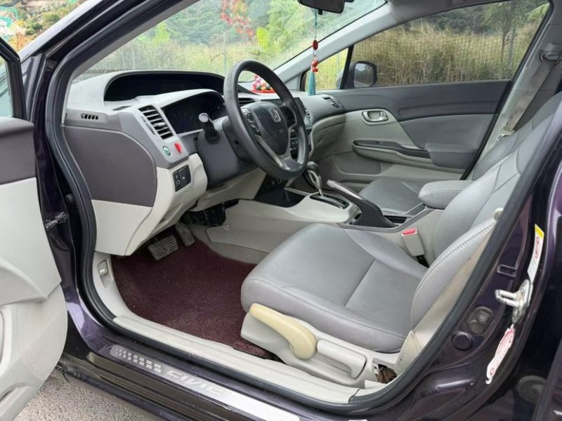 东莞13年本田思域4