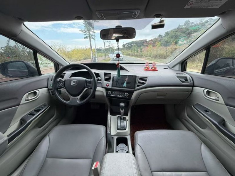 东莞13年本田思域5