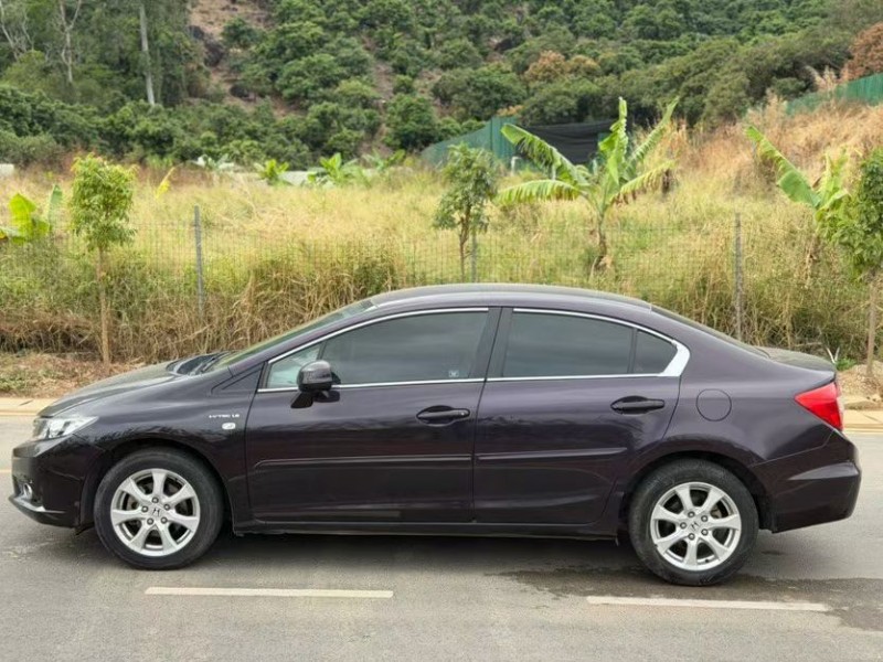 东莞13年本田思域8