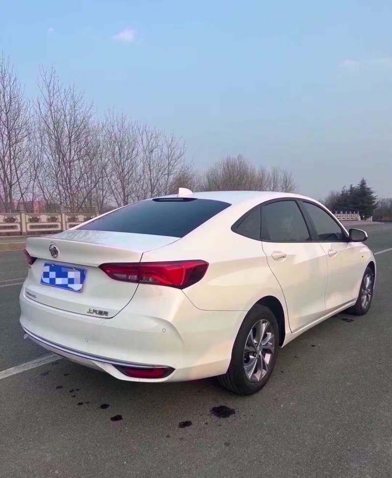 青岛23年别克威朗8