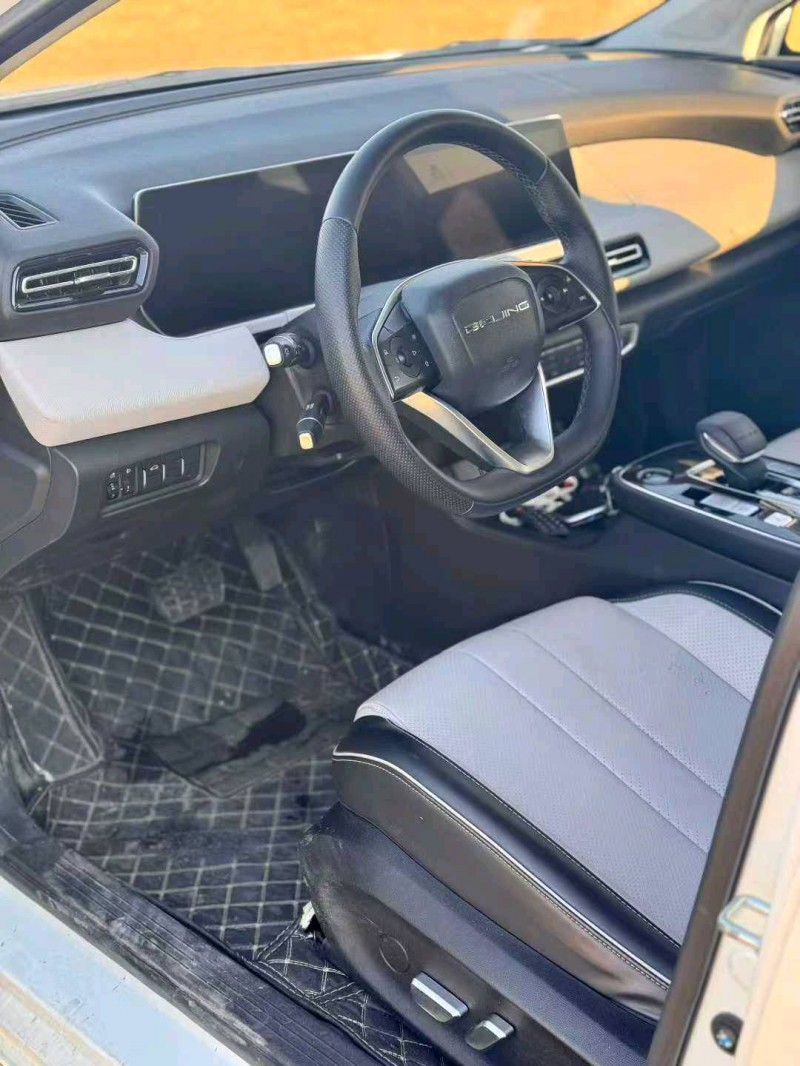 中山23年北汽新能源EU系列7