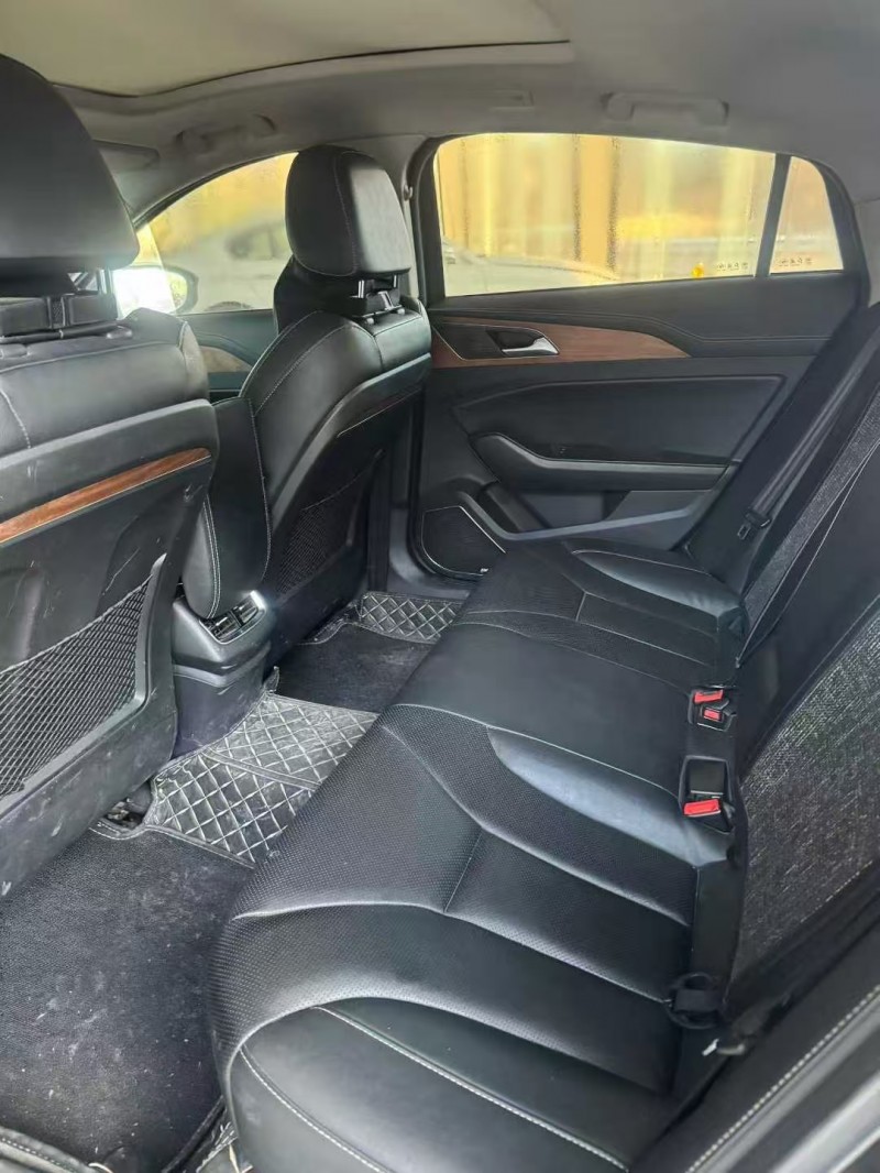 青岛18年红旗H54