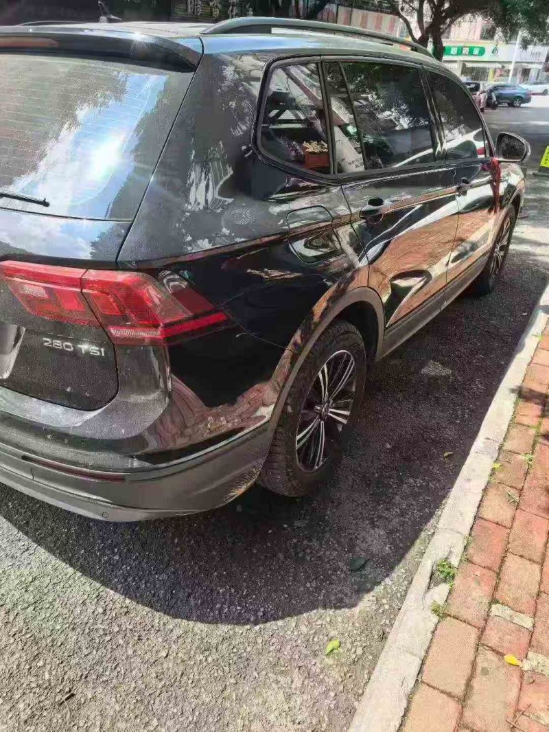 毕节21年大众途观8