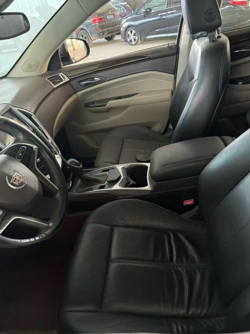 青岛16年凯迪拉克SRX4