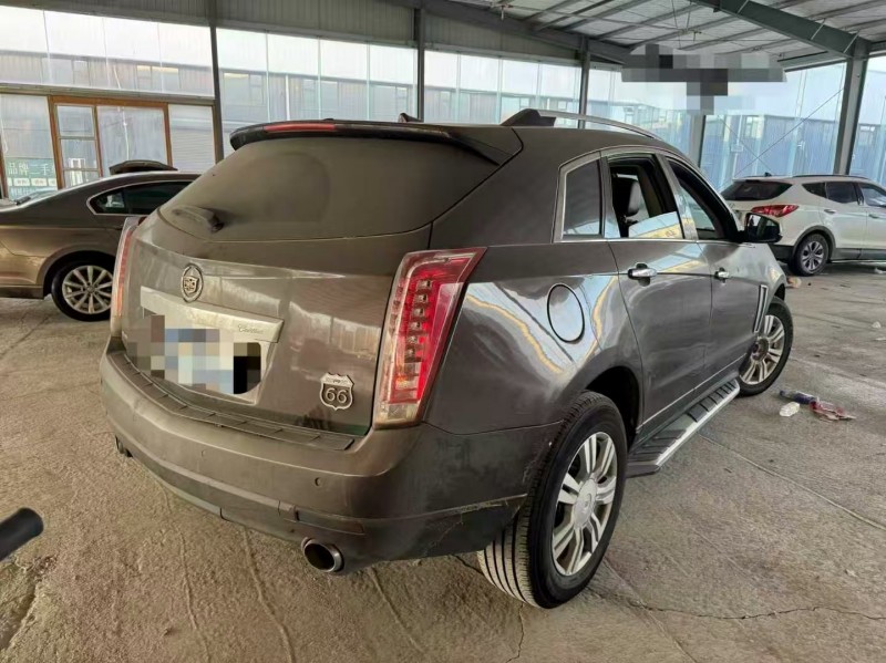 青岛16年凯迪拉克SRX8