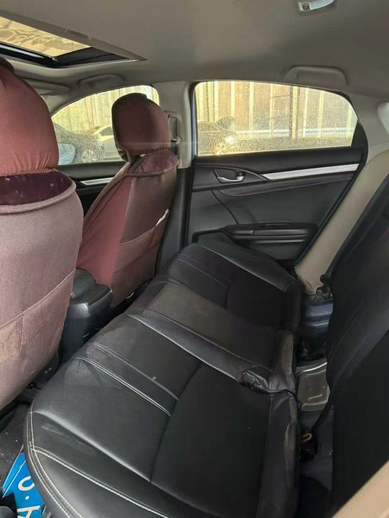 青岛19年本田思域4