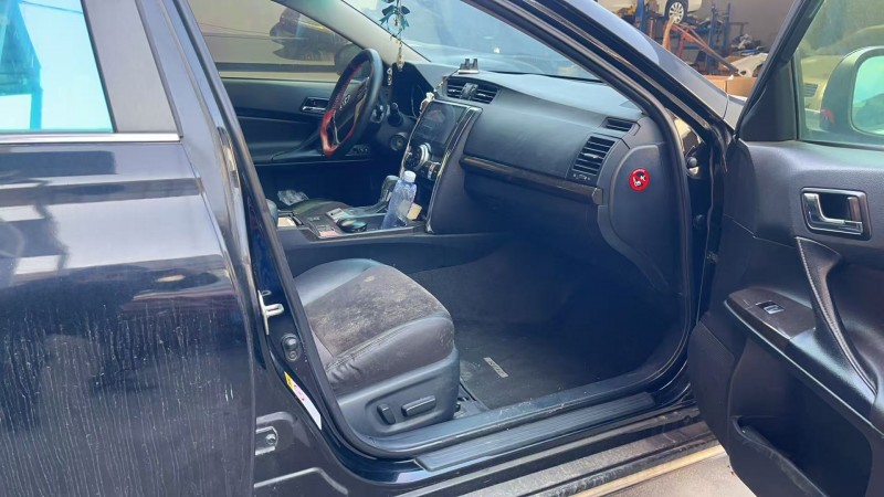 宁波14年丰田锐志2