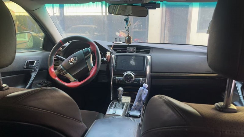 宁波14年丰田锐志4