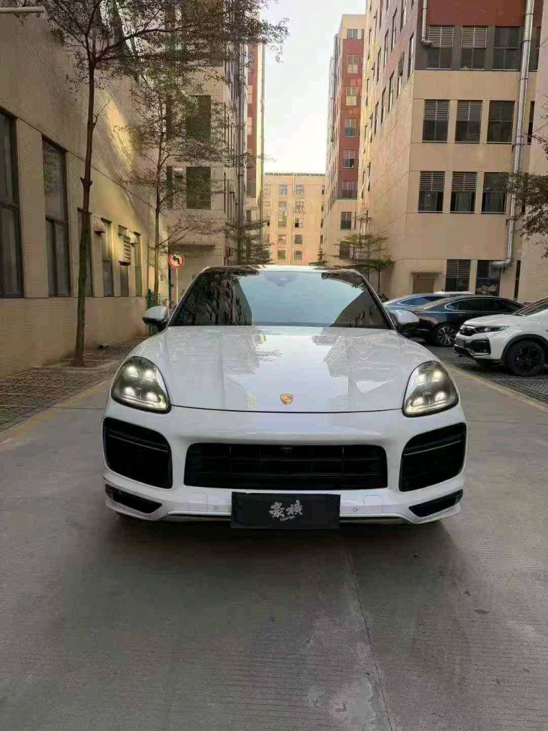 东莞20年保时捷卡宴1