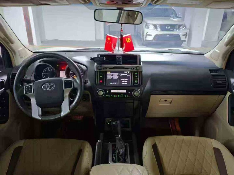 毕节15年丰田普拉多7