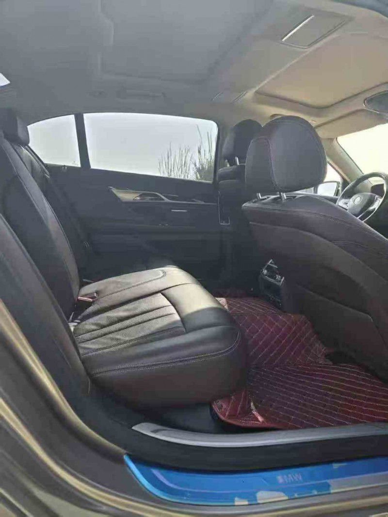 德阳18年宝马7系3