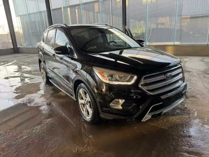 青岛17年福特翼虎2