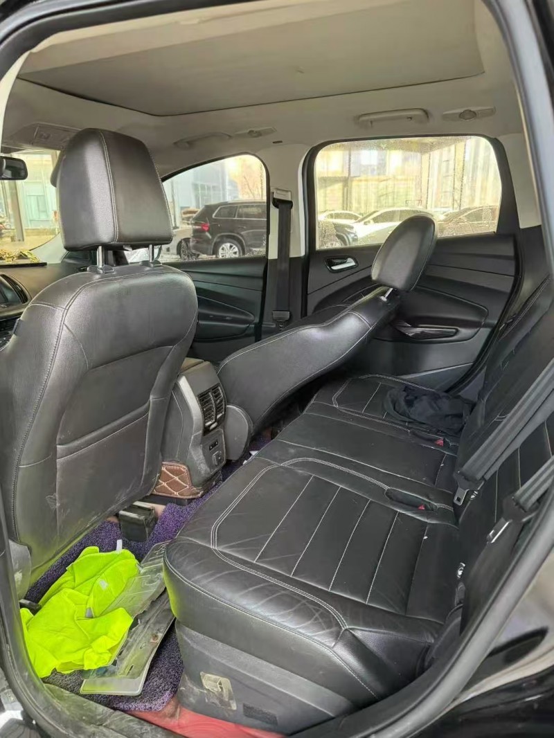 青岛17年福特翼虎4