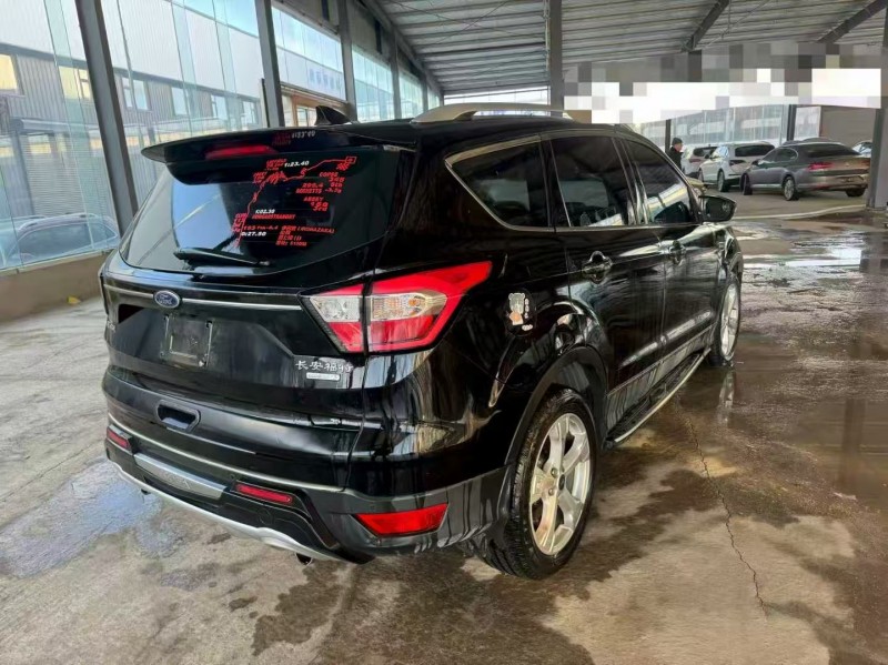 青岛17年福特翼虎7