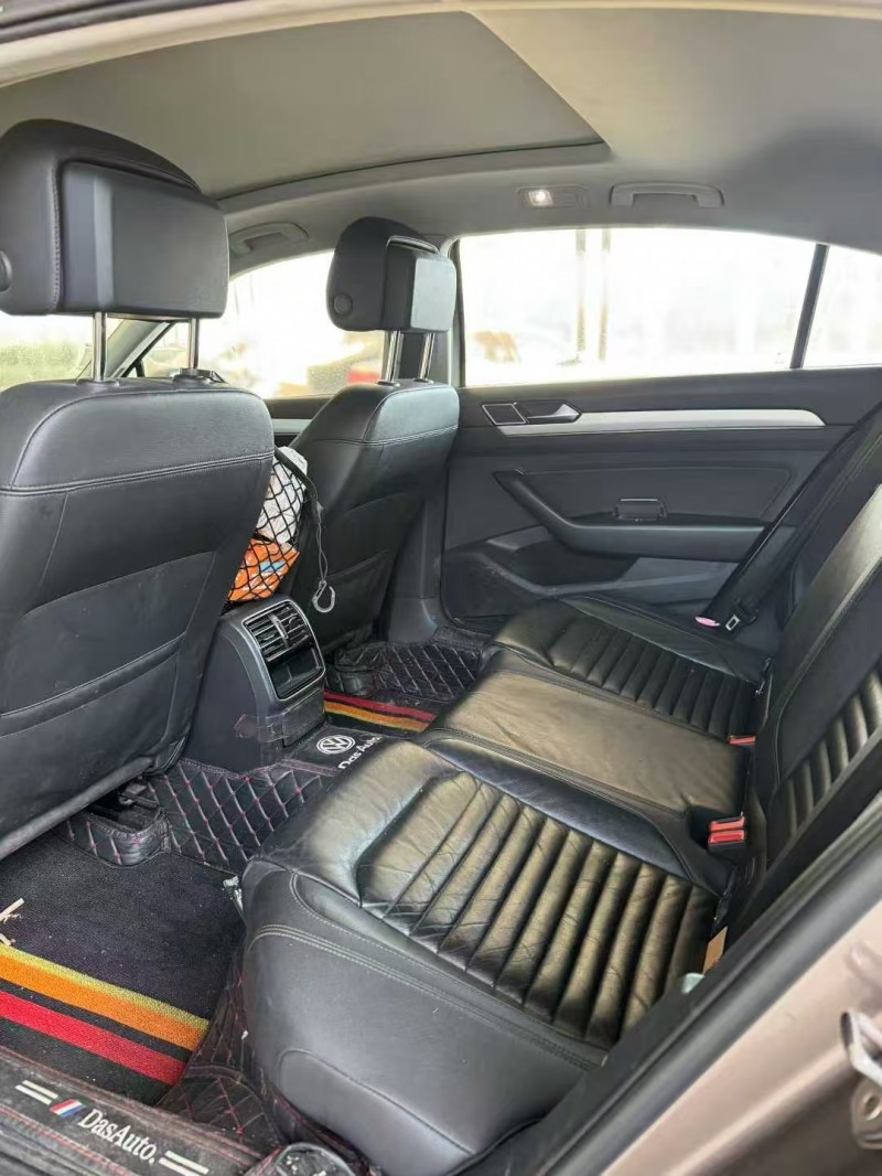 青岛16年大众迈腾4