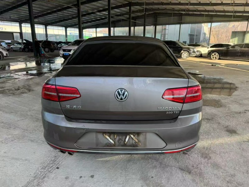 青岛16年大众迈腾9