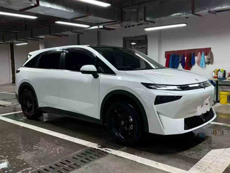 毕节25年启辰VX63