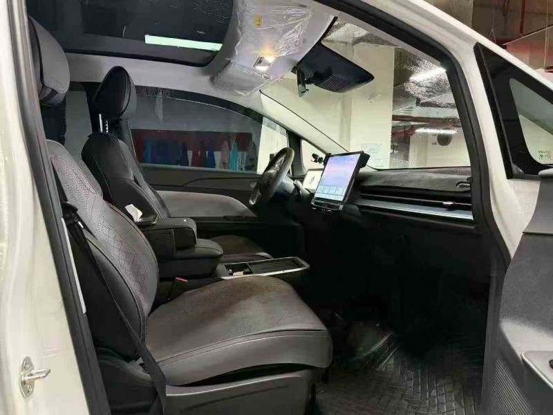 毕节25年启辰VX66