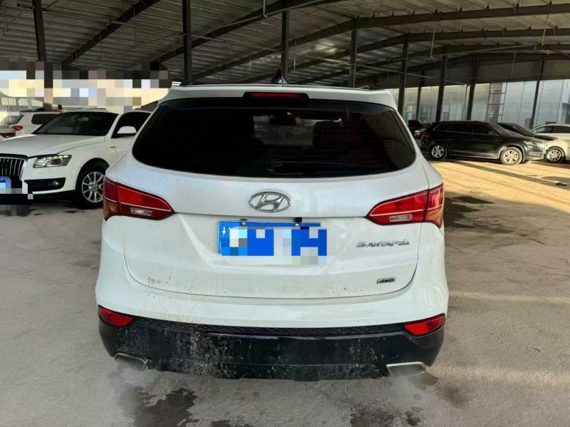 青岛15年现代新胜达9